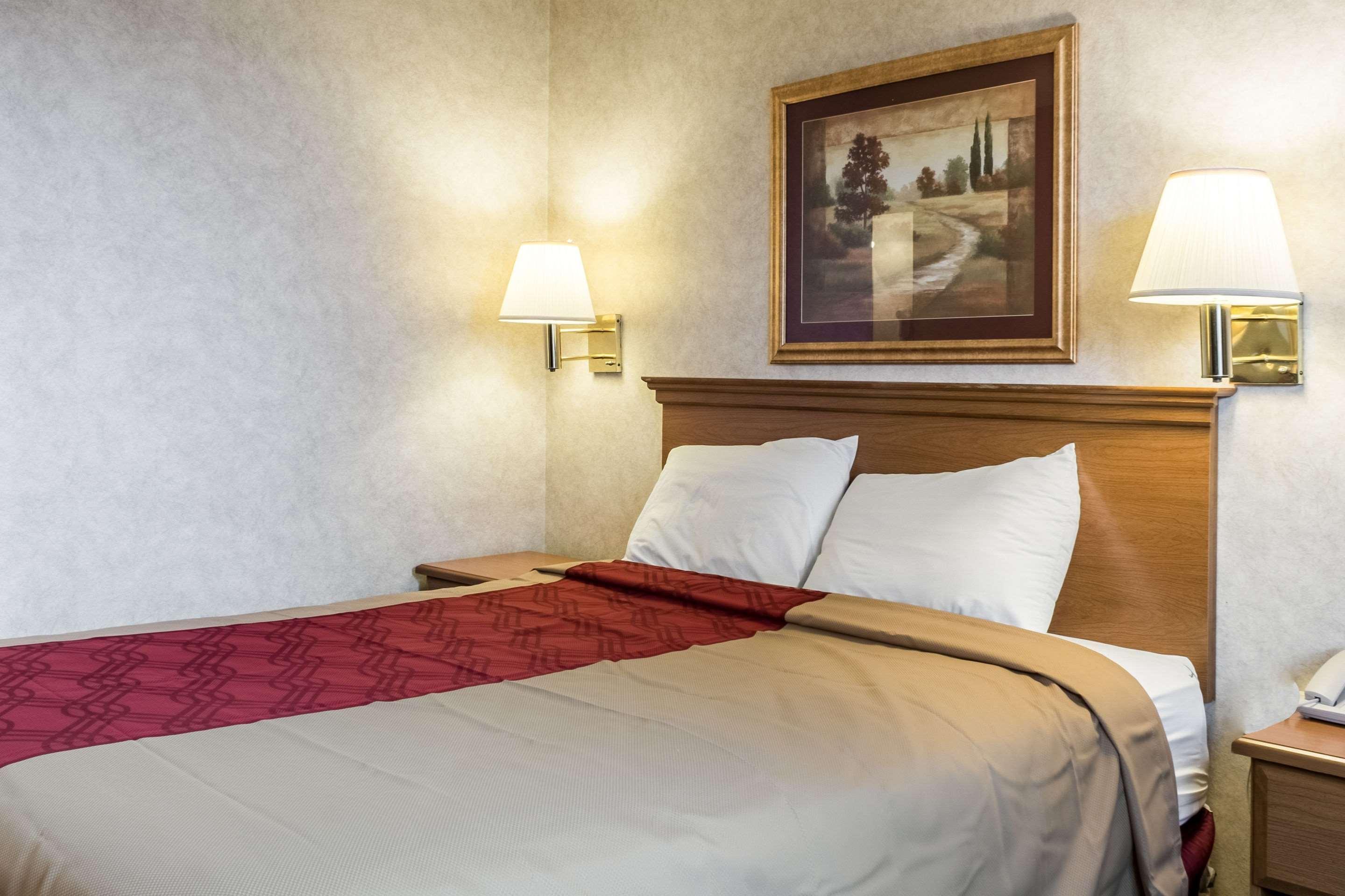 Econo Lodge North Су-Фолс Экстерьер фото