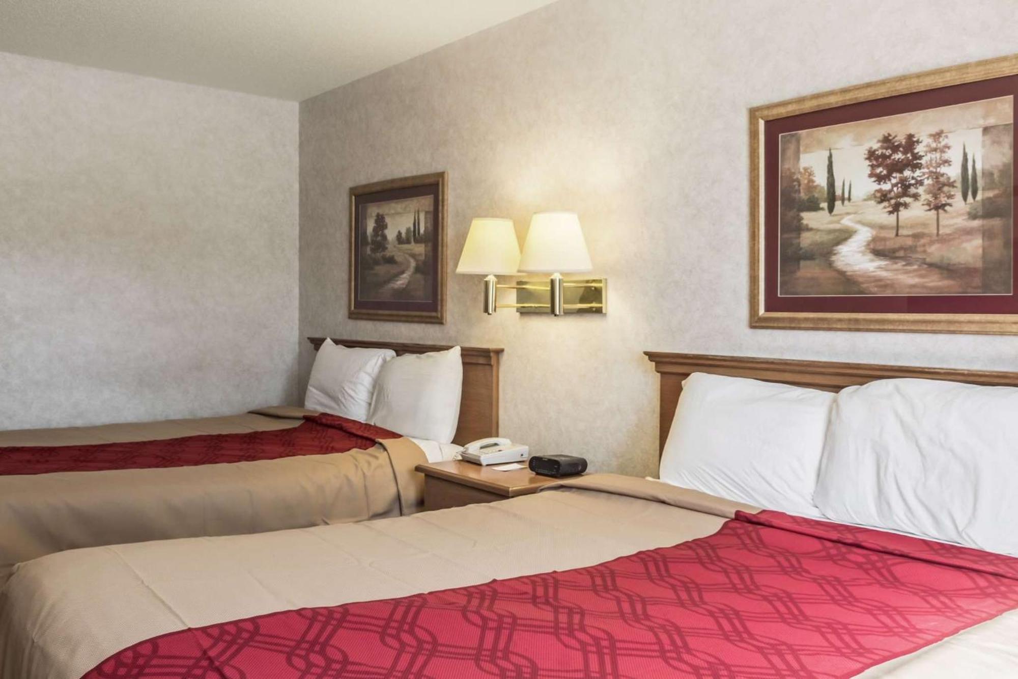 Econo Lodge North Су-Фолс Экстерьер фото